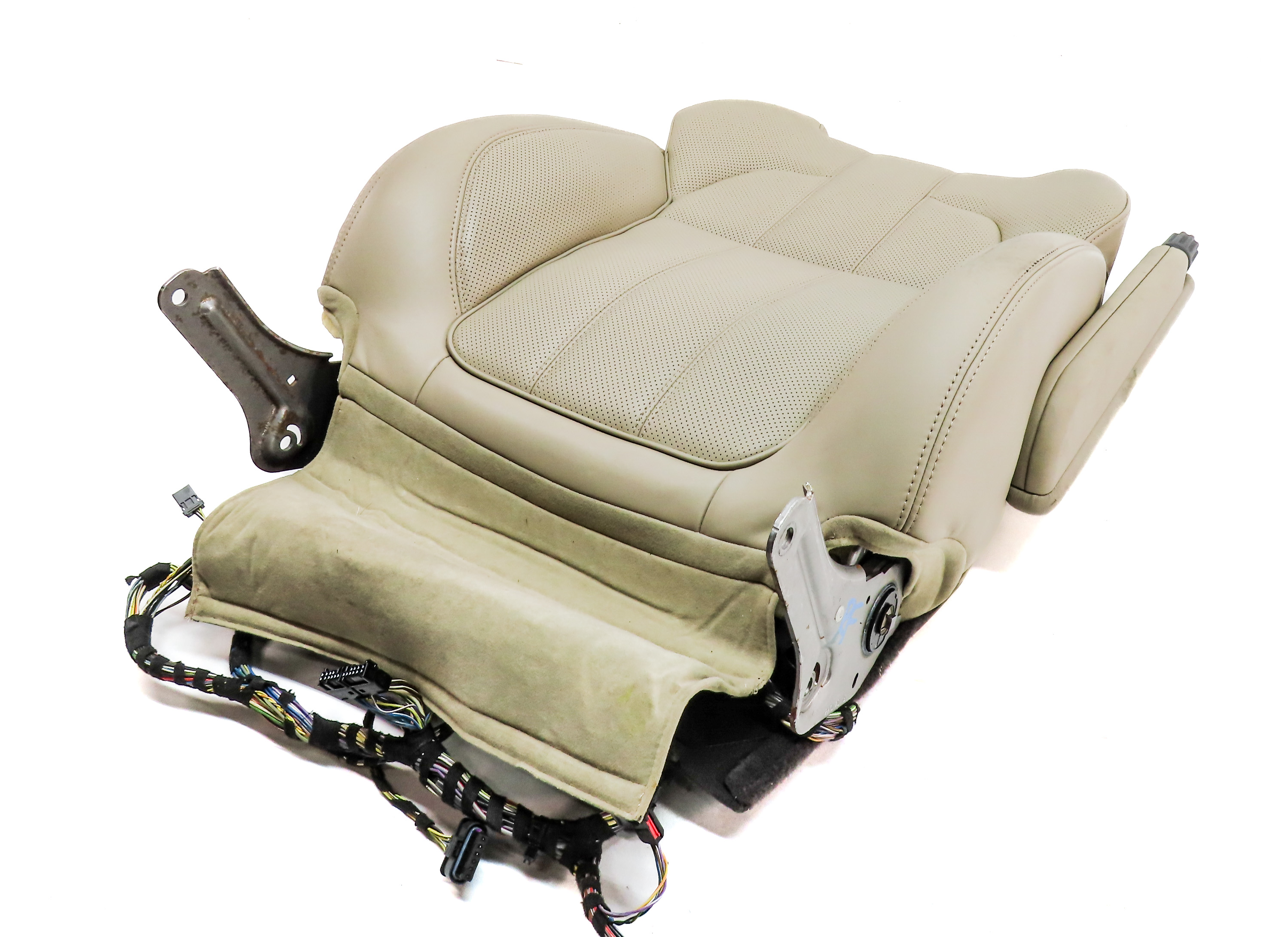 2016 ROVER SPORT (L494) FRONT RIGHT UPPER HEAT VENT MEMORY SEAT CUSHION (Almond) — exact item pictured
